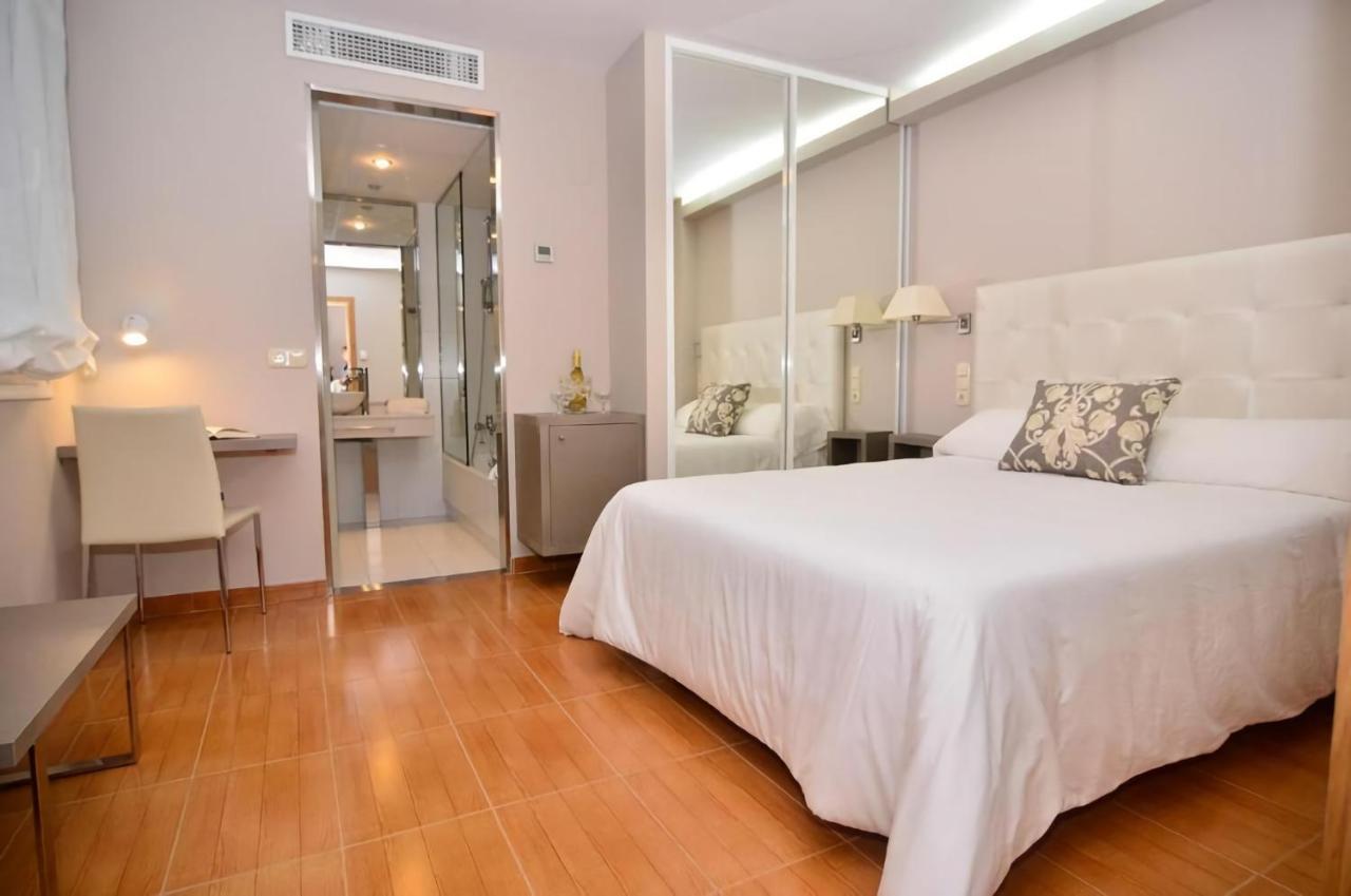 Hotel Jucamar Cangas do Morrazo Bagian luar foto