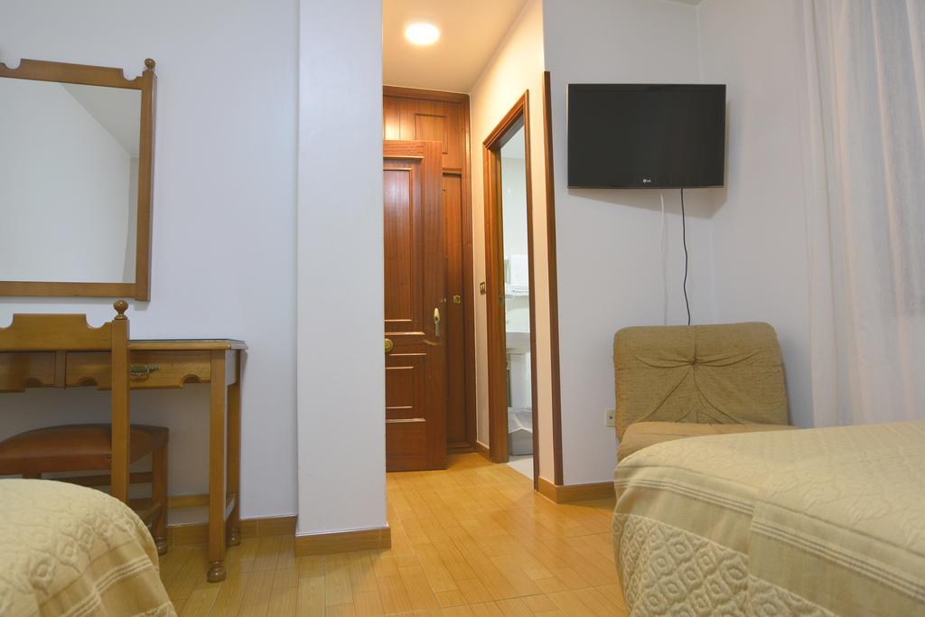 Hotel Jucamar Cangas do Morrazo Bagian luar foto
